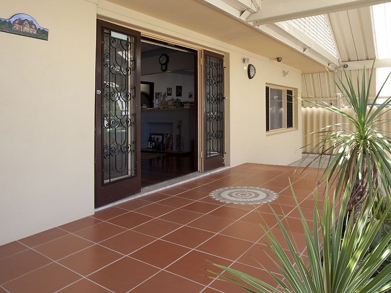 27 Fairway West, Yokine WA 6060