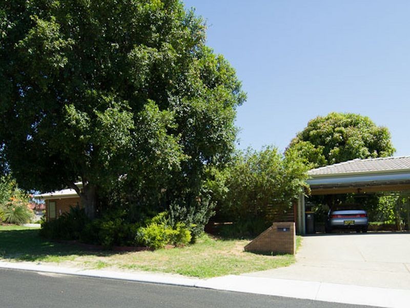1 Varina Court, Alexander Heights WA 6064