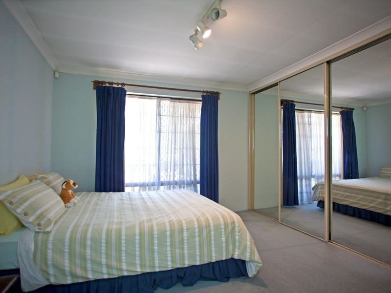 17 Chancery Lane, Alexander Heights WA 6064