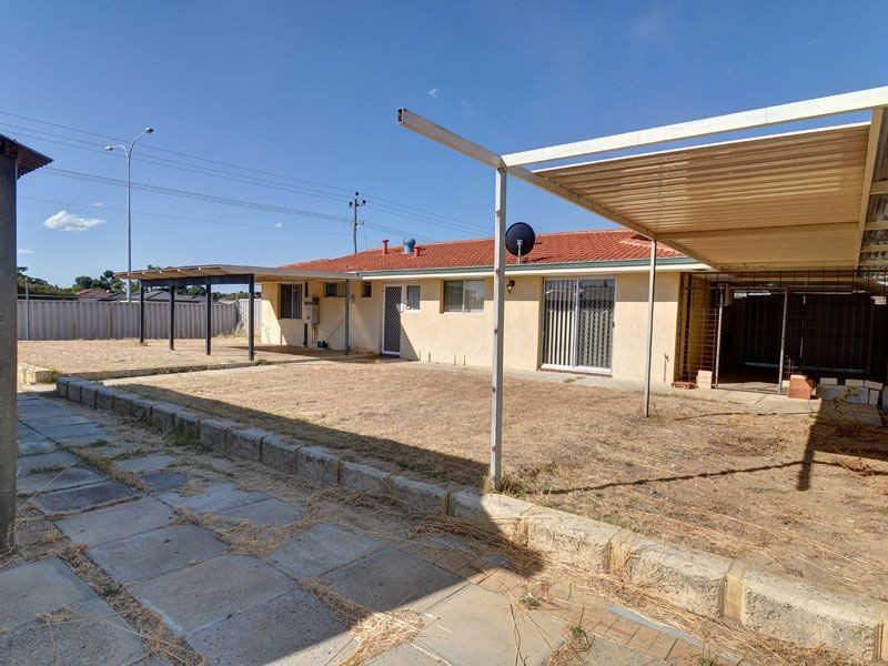 89 Amberton Avenue, Girrawheen WA 6064