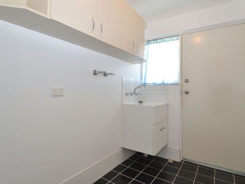 89 Amberton Avenue, Girrawheen WA 6064