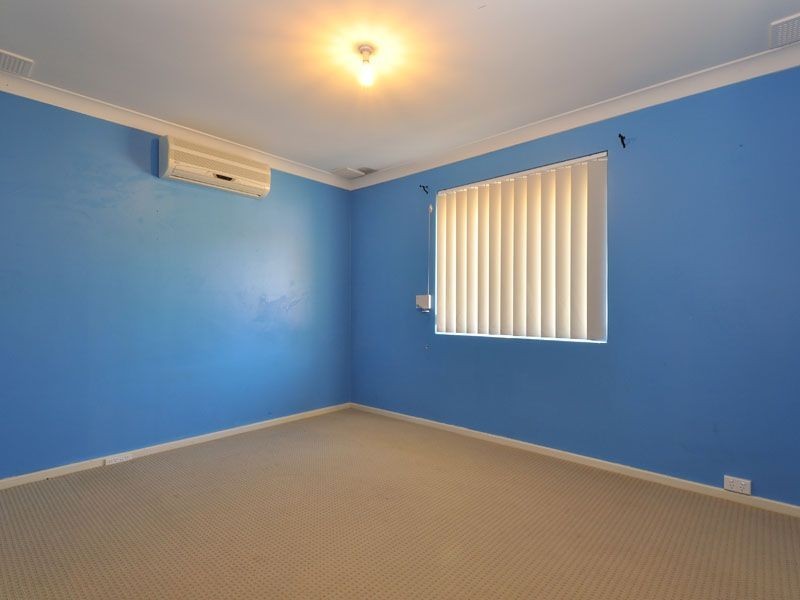 89 Amberton Avenue, Girrawheen WA 6064