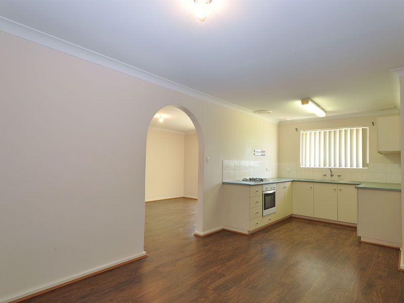 89 Amberton Avenue, Girrawheen WA 6064