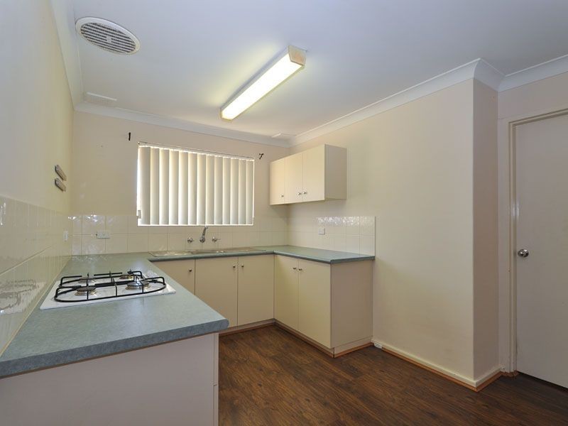 89 Amberton Avenue, Girrawheen WA 6064