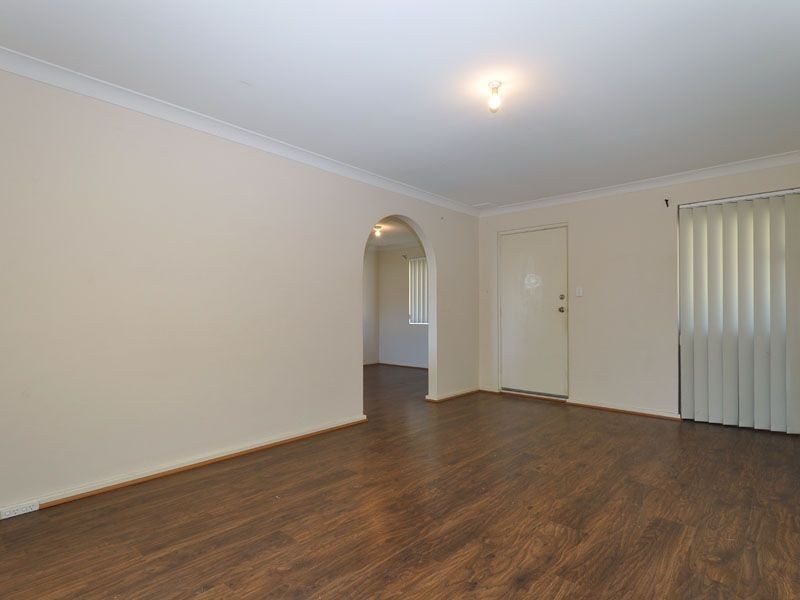 89 Amberton Avenue, Girrawheen WA 6064