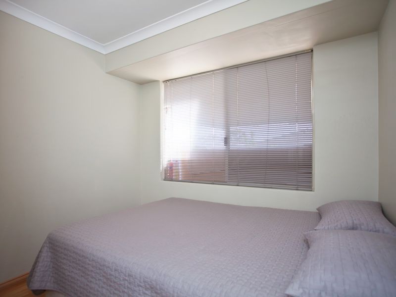 77 Bathgate Loop, Koondoola WA 6064