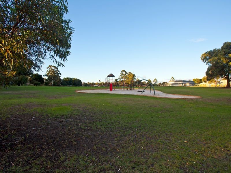 7/26 Salcott Road, Girrawheen WA 6064