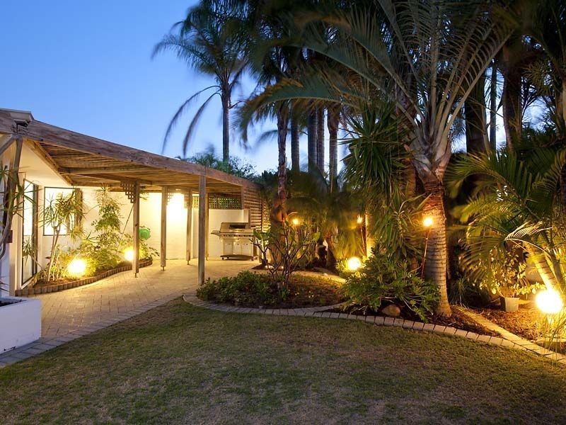 1 Newhaven Heights, Ballajura WA 6066