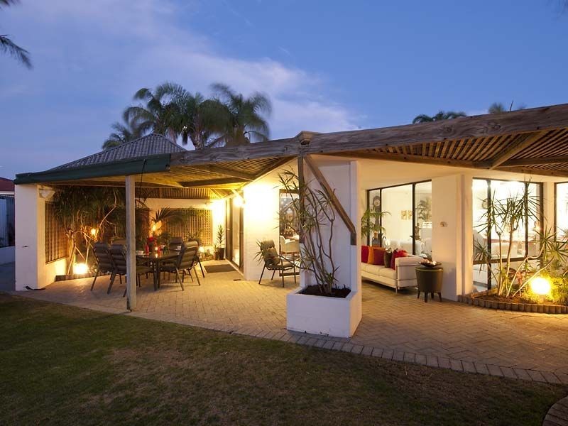 1 Newhaven Heights, Ballajura WA 6066