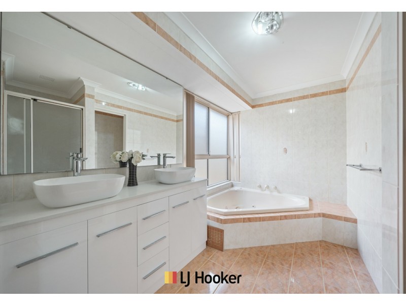 5 Rosea Court, Thornlie WA 6108