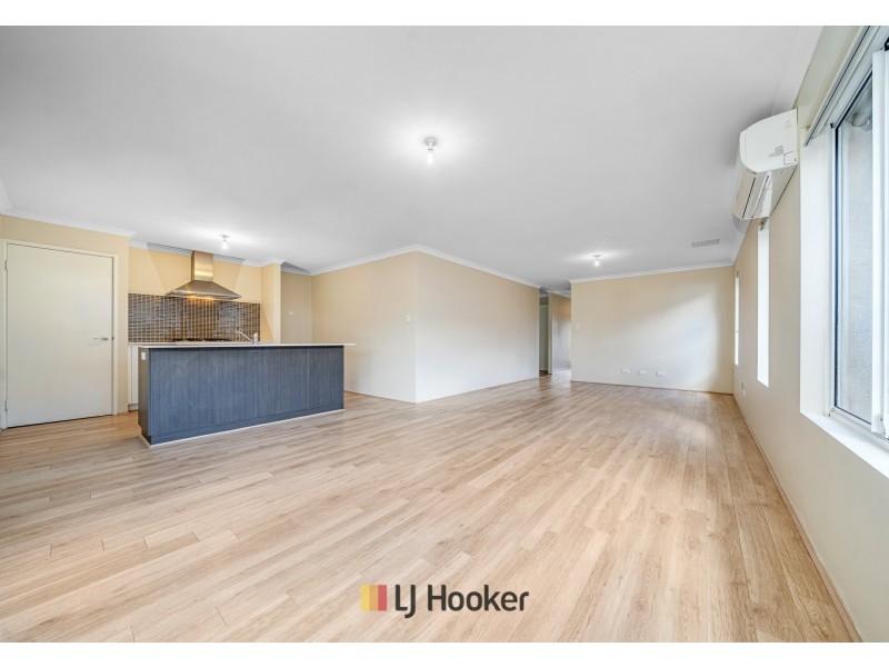 43 Redstone Trail, Ellenbrook WA 6069