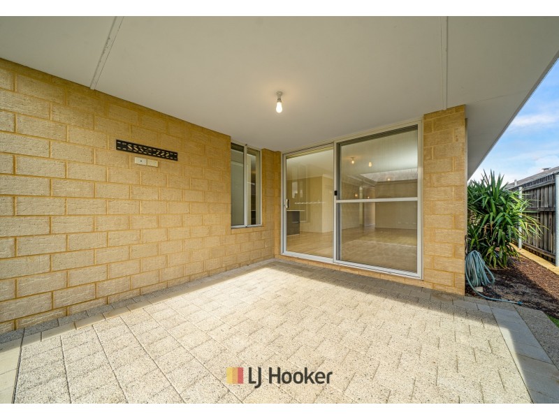 43 Redstone Trail, Ellenbrook WA 6069