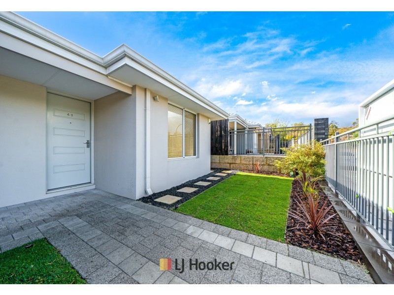 43 Redstone Trail, Ellenbrook WA 6069