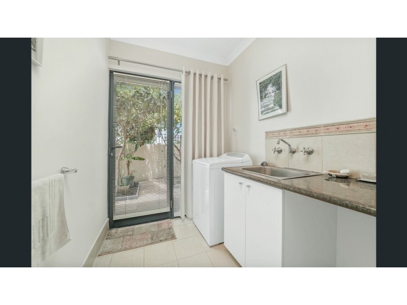 2 Ferentino Rd, Stirling WA 6021