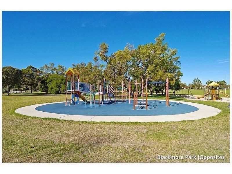 60 Blackmore Avenue, Girrawheen WA 6064