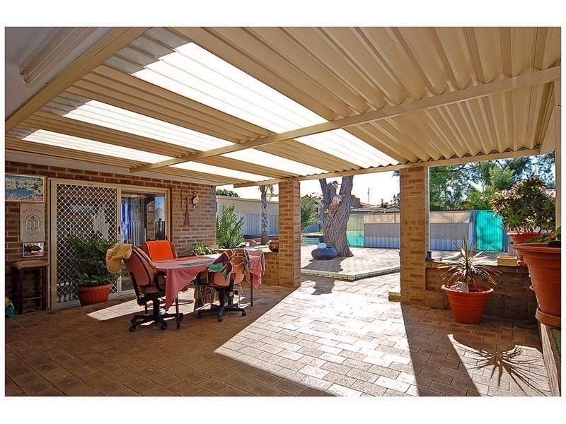 60 Blackmore Avenue, Girrawheen WA 6064