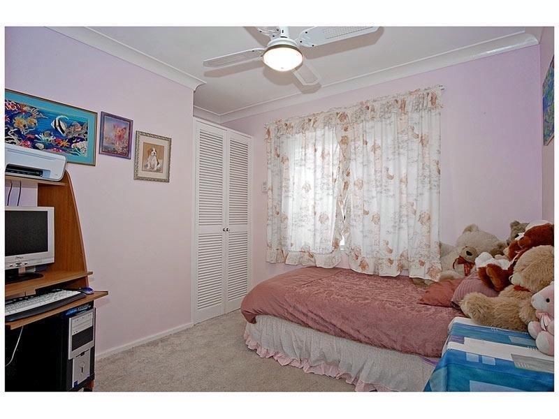 60 Blackmore Avenue, Girrawheen WA 6064