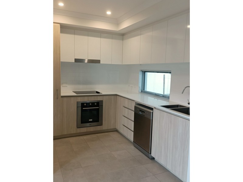 11/114 Great Northern Highway, Midland WA 6056