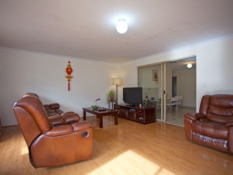 68 Hillcrest Road, Alexander Heights WA 6064