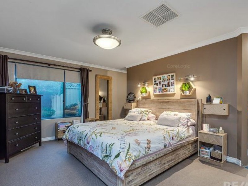 7 The BridgeWay, Canning Vale WA 6155