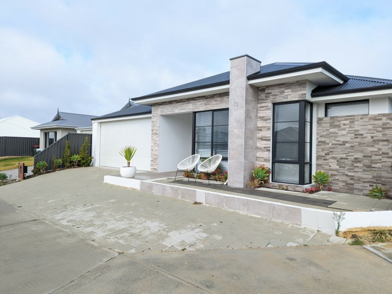 75 Huntington Parkway, Landsdale WA 6065