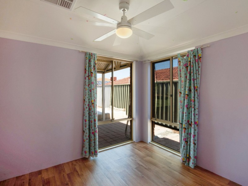 6 Speargrass Close, Alexander Heights WA 6064