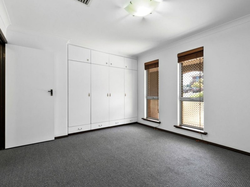 5 Delwood Pl, Willetton WA 6155