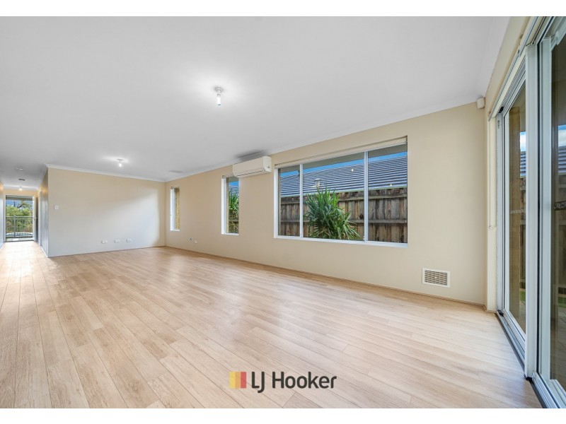 43 Redstone Trail, Ellenbrook WA 6069