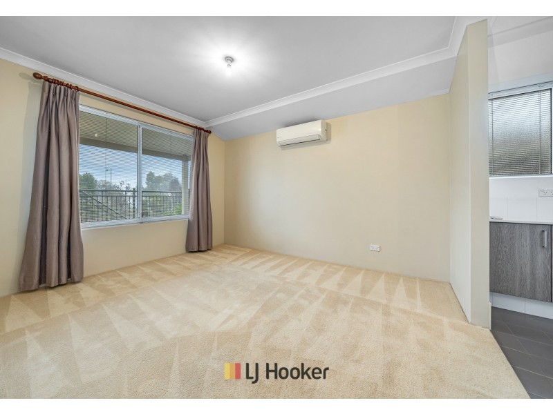 43 Redstone Trail, Ellenbrook WA 6069
