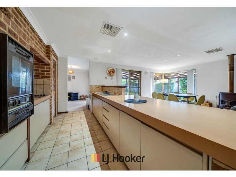 25 Hawford Way, Willetton WA 6155