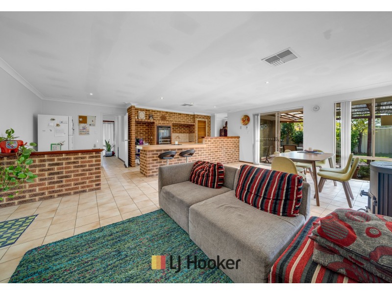 25 Hawford Way, Willetton WA 6155