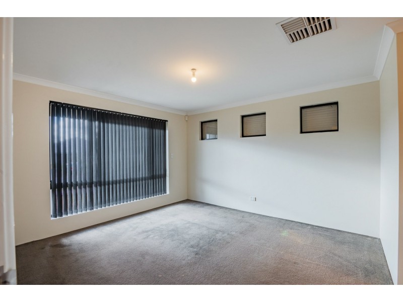 5 Riverland Drive, Ellenbrook WA 6069