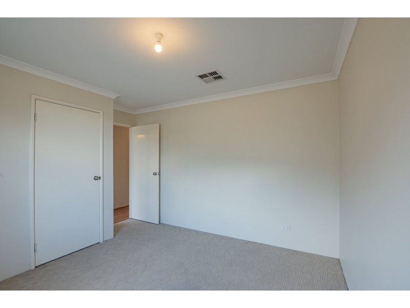 5 Riverland Drive, Ellenbrook WA 6069