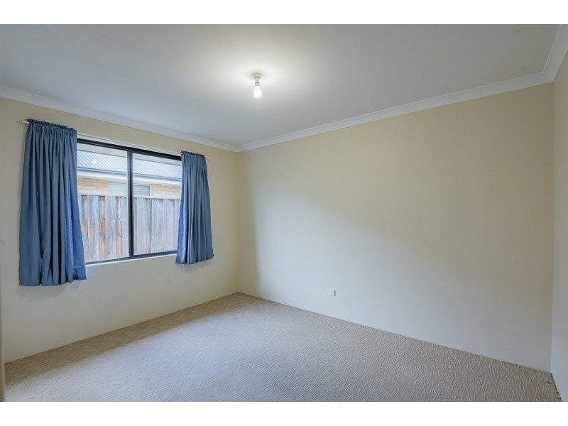 5 Riverland Drive, Ellenbrook WA 6069