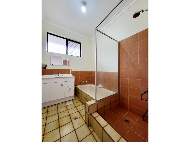 684A Karrinyup Rd, Stirling WA 6021