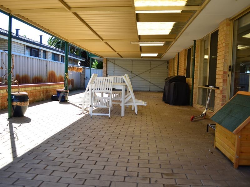 14 Aussat Drive, Eden Hill WA 6054