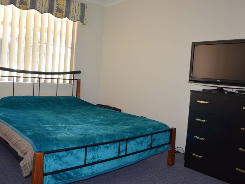 14 Aussat Drive, Eden Hill WA 6054