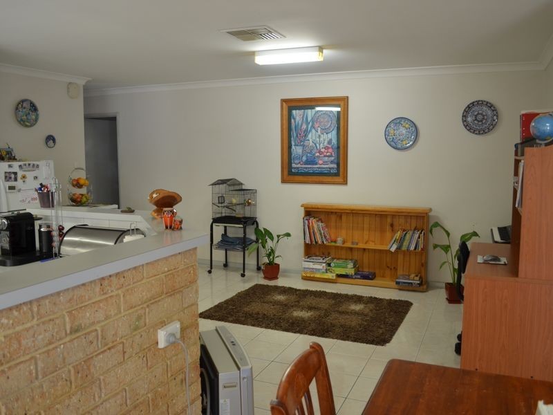 14 Aussat Drive, Eden Hill WA 6054