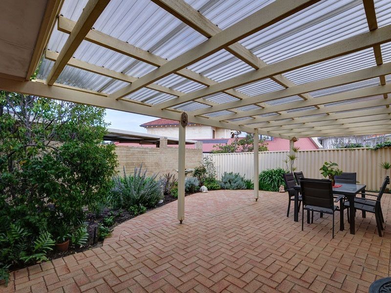 7 Felicia Court, Dianella WA 6059