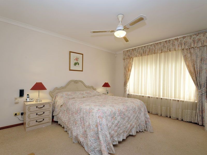 7 Felicia Court, Dianella WA 6059
