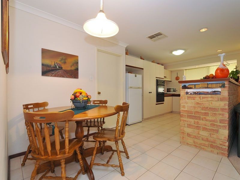 7 Felicia Court, Dianella WA 6059