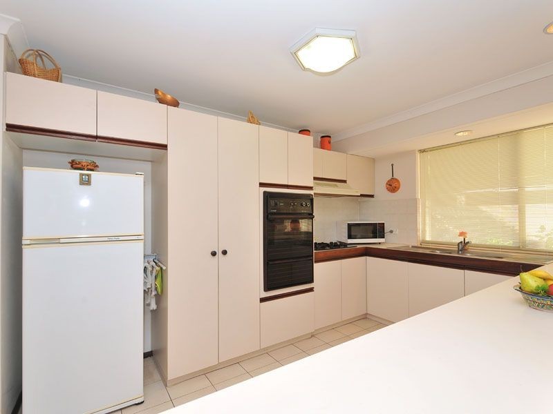 7 Felicia Court, Dianella WA 6059