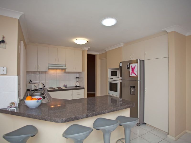 8 Porpoise Court, Coogee WA 6166