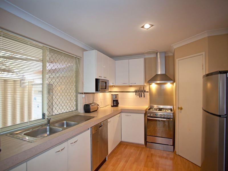 6/14 Everlasting Gardens, Mirrabooka WA 6061