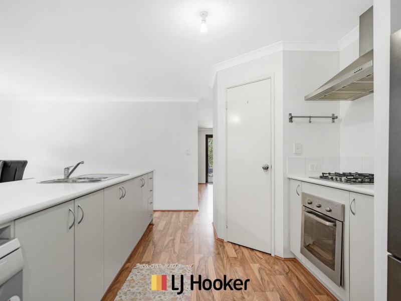 31 Wallum Rd, Banksia Grove WA 6031