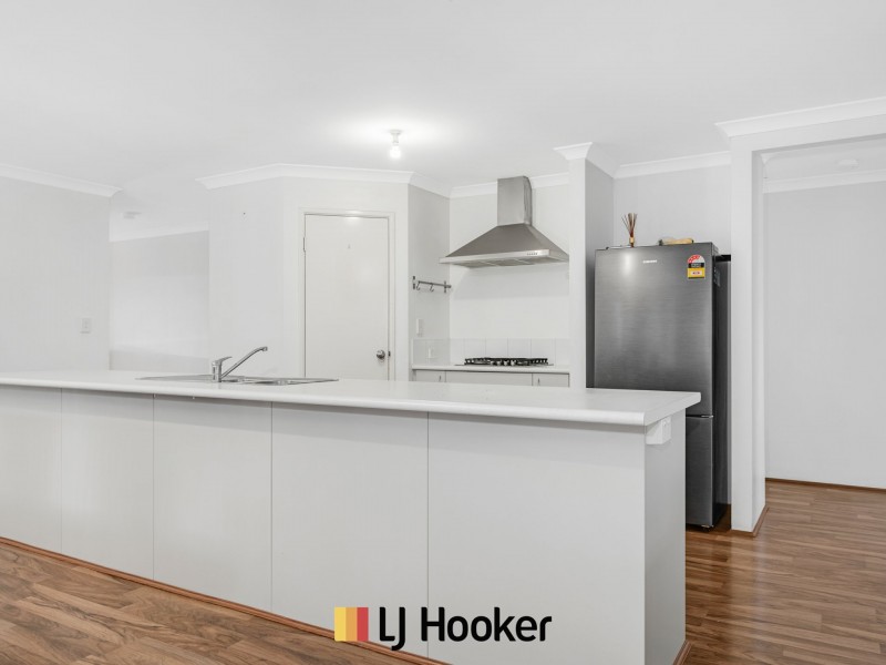 31 Wallum Rd, Banksia Grove WA 6031