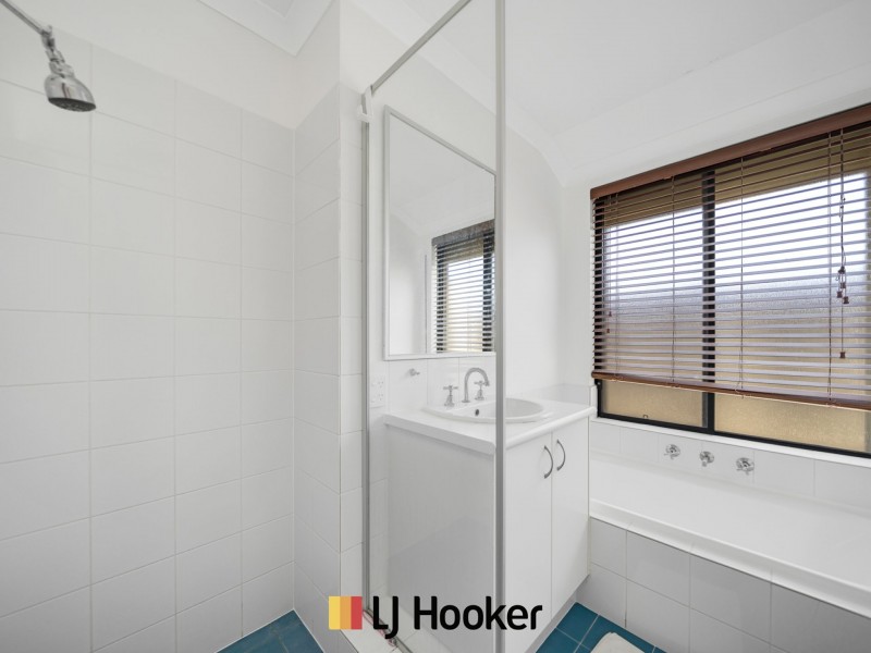 31 Wallum Rd, Banksia Grove WA 6031