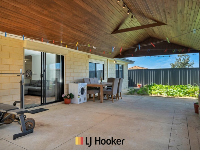 31 Wallum Rd, Banksia Grove WA 6031