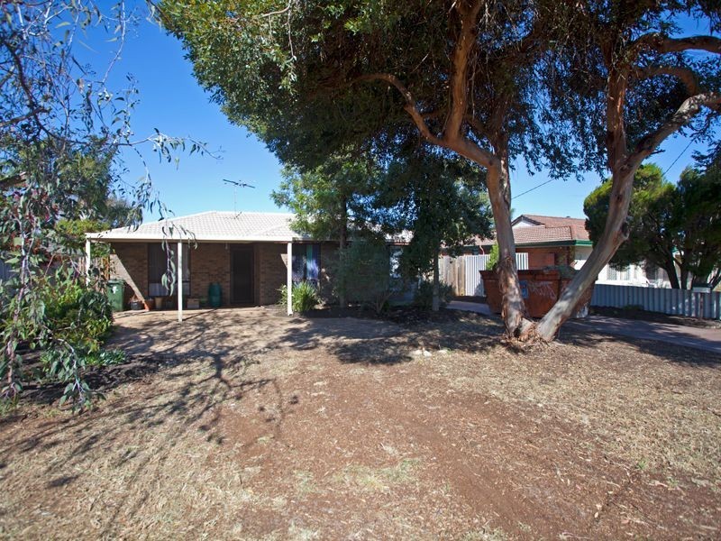 8 Steedman Loop, Mirrabooka WA 6061