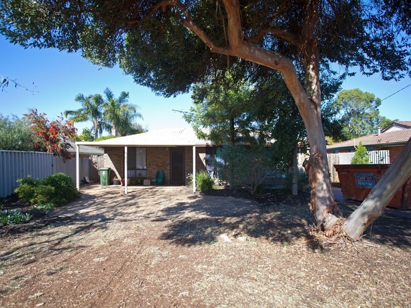 8 Steedman Loop, Mirrabooka WA 6061